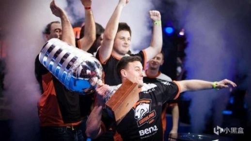 其中4次直 其中4次直