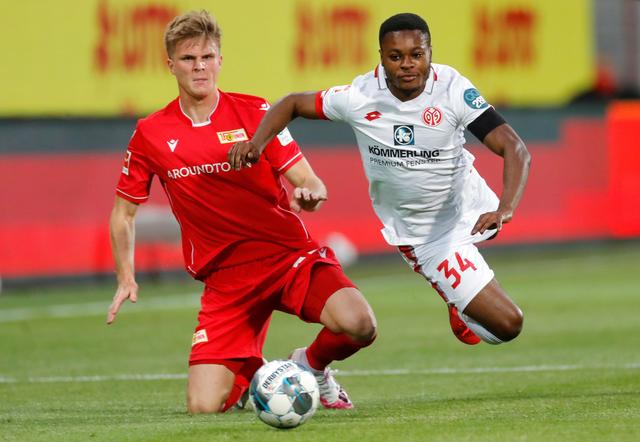 利用边锋的 利用边锋的